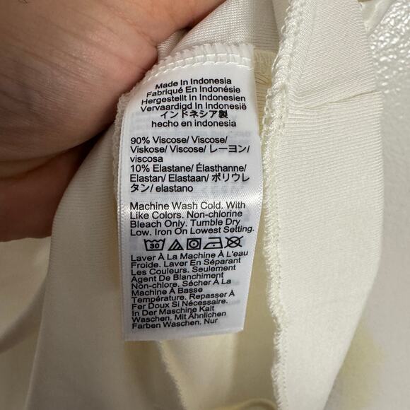 J.Crew Refined Rib Shell Tank WMNS M Cream Pullover Slim Fit Boatneck Satin Trim - Picture 6 of 7